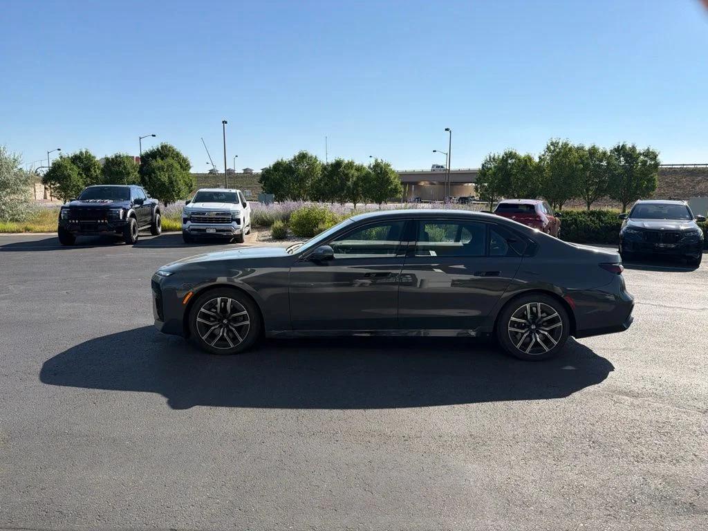 bmw 7 series 2025 WBA33EJ01SCV20254 image bmw 7 series 2025 WBA33EJ01SCV20254 image
